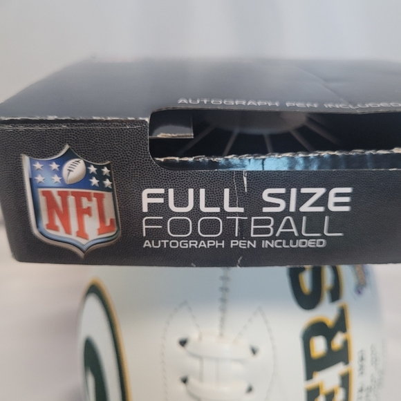 Greenbay Packers NFL Full Size Signature Series Autograph Football - Picture 2 of 14